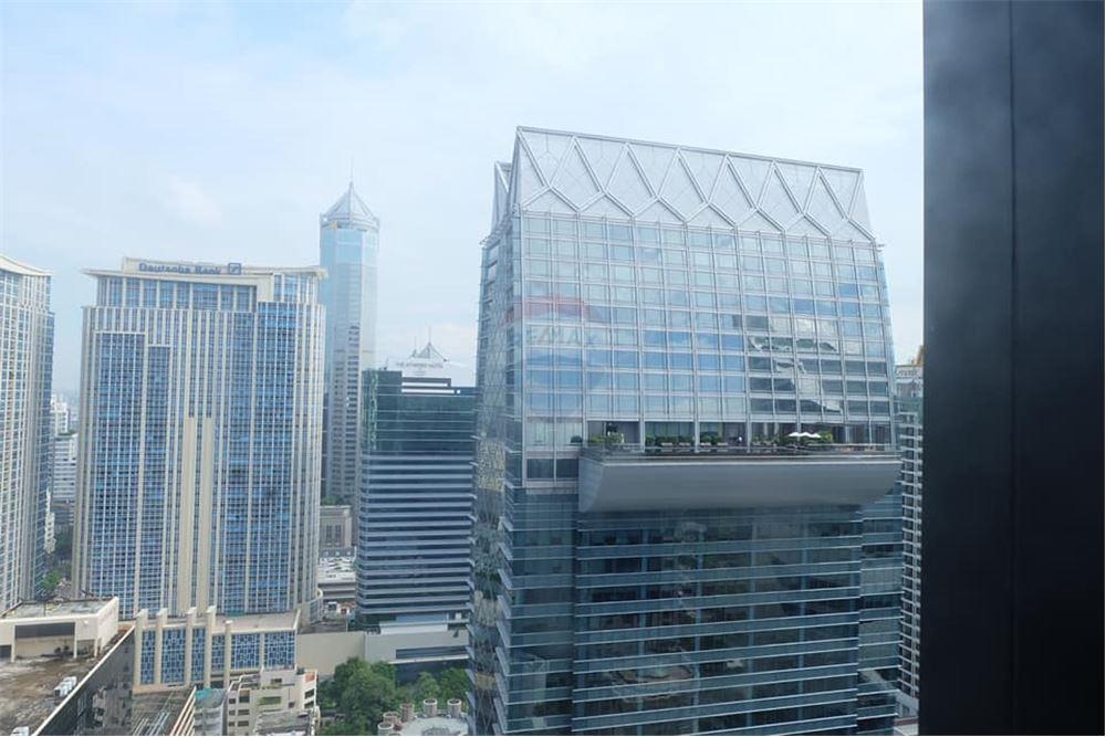 Condo for sale Noble Ploenchit 